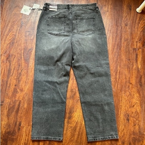 NWT Ava & Viv High Rise 90s Straight Jeans - Picture 5 of 5